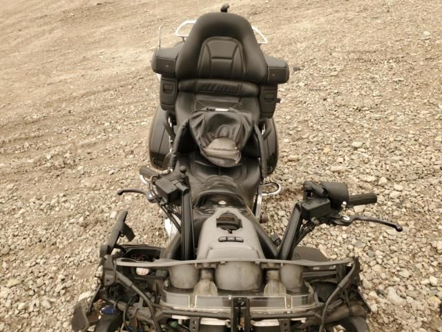 2001 Honda GL1800