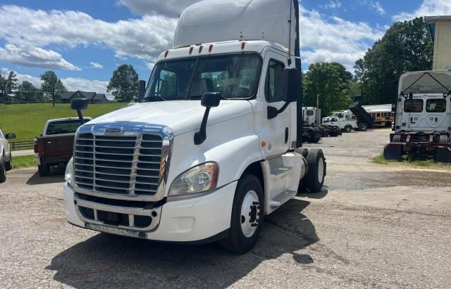 2014 Freightliner Cascadia 125