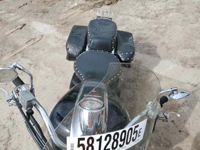 2005 Suzuki C90