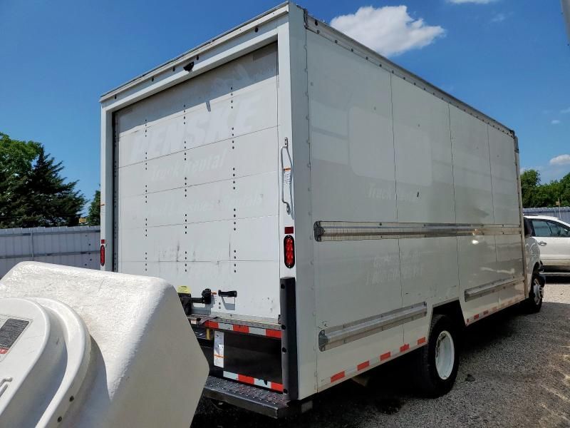 2022 GMC Savana Cutaway G3500