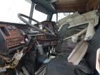 1999 Freightliner FLD Semi Truck
