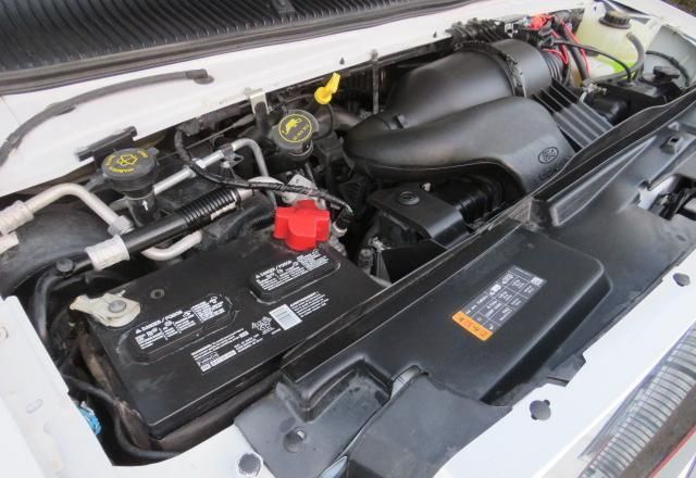2019 Ford Econoline E450 Super Duty Cutaway Van