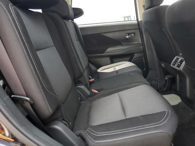 2019 Mitsubishi Outlander ES