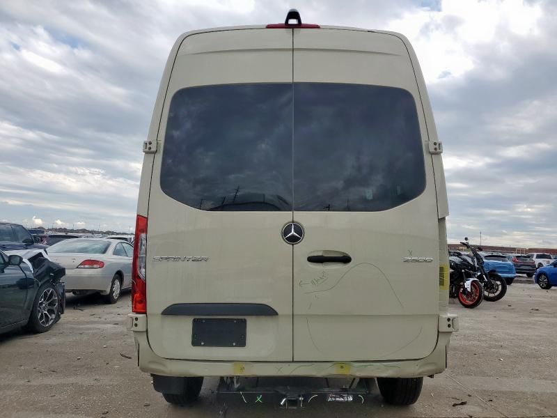 2021 Mercedes-Benz Sprinter 2500