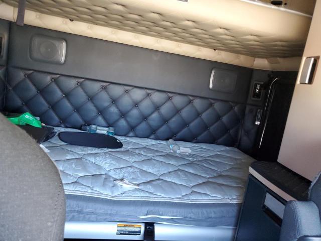 2025 Kenworth T680 Semi Truck