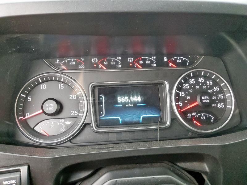 2019 International LT625