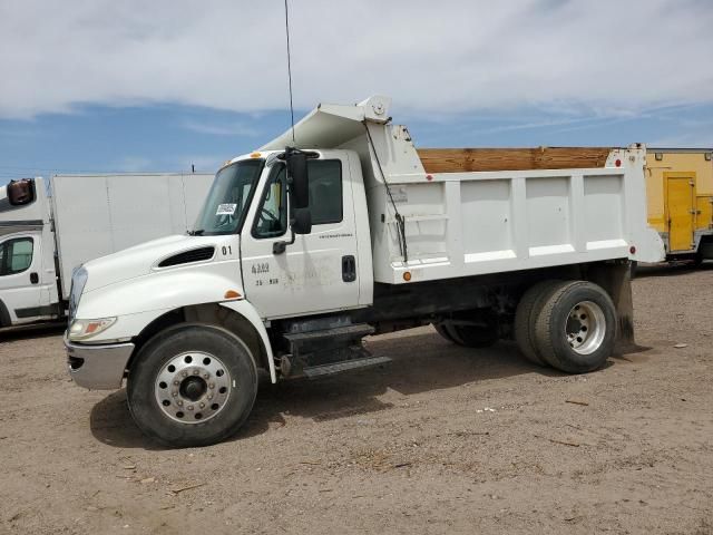 2004 International 4000 4300
