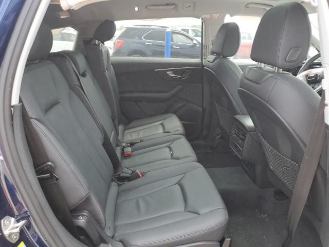 2022 Audi Q7 Premium Plus