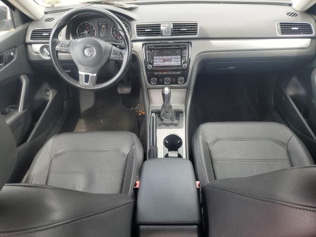 2014 Volkswagen Passat SE