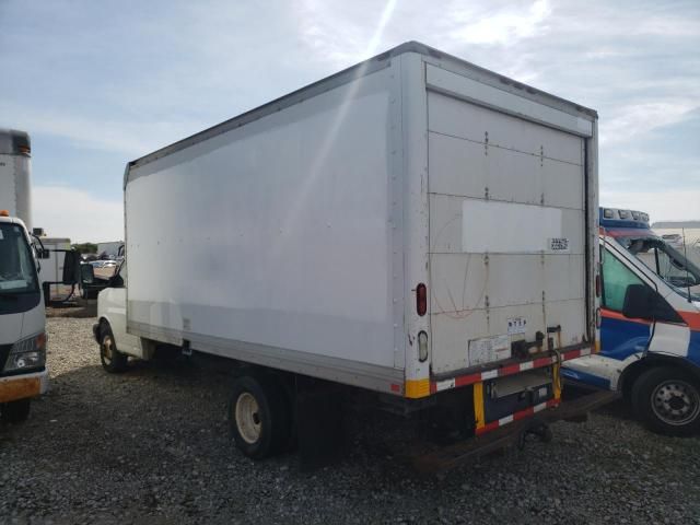 2005 GMC Savana Cutaway G3500