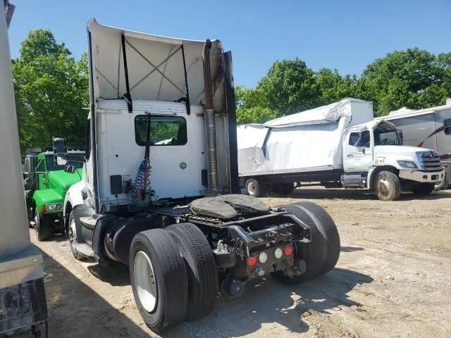 2016 Kenworth T680 Semi Truck