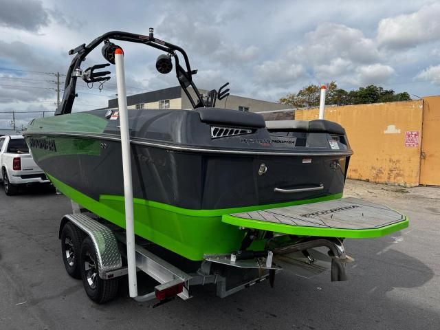 2022 Other 2022 Moomba Makai 24.5
