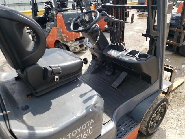2014 Toyota Fork Lift