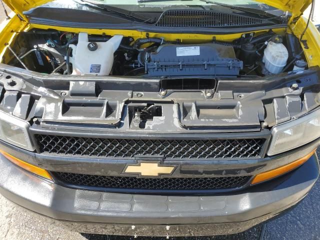 2020 Chevrolet Express G2500