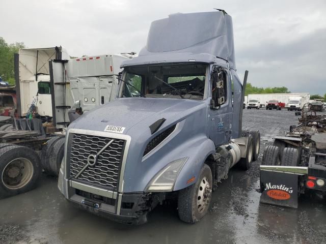 2018 Volvo VNL Semi  Truck