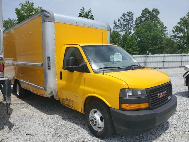 2022 GMC Savana Cutaway G3500