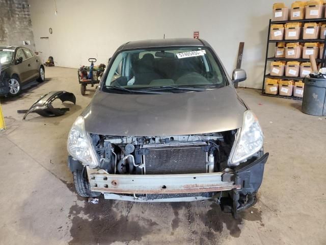 2013 Nissan Versa S