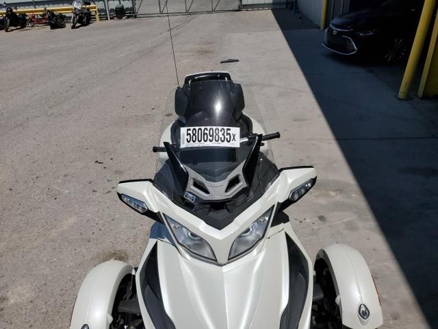 2014 Can-Am Spyder Roadster RT