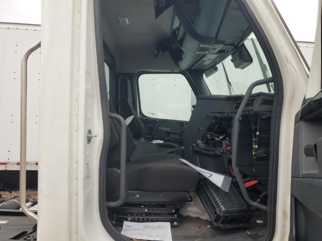 2023 Freightliner Cascadia 116 Semi Truck