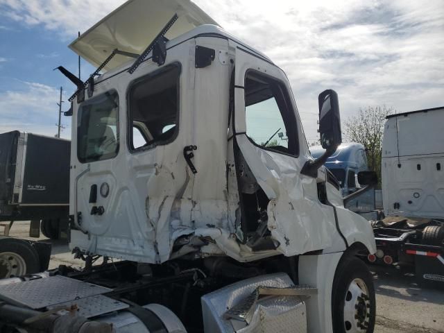 2021 Freightliner Cascadia 126