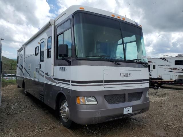 2004 Holiday 2004 Workhorse Custom Chassis Motorhome Chassis W2