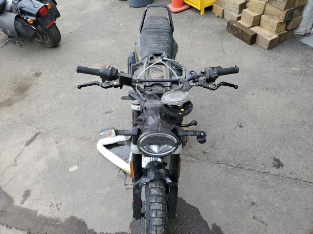 2019 Husqvarna Svartpilen 401