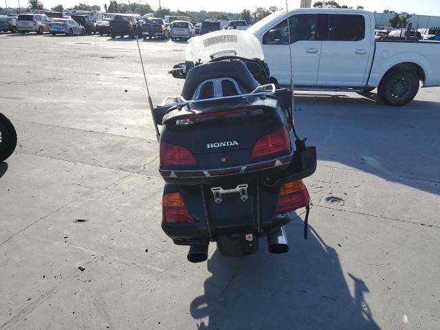 2001 Honda GL1800