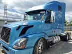 2006 Volvo VNL Semi Truck