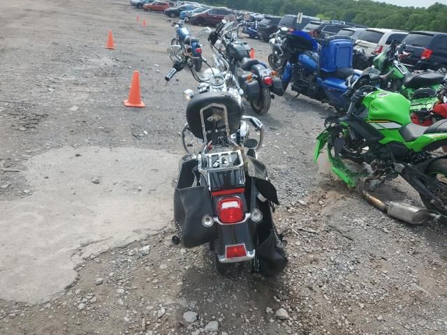 2015 Harley-Davidson Flstc Heritage Softail Classic