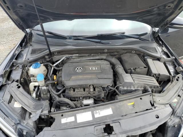 2017 Volkswagen Passat R-Line