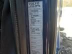 2005 Volvo VNL Semi Truck