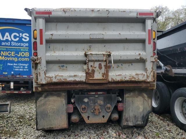 2004 Peterbilt 379 Construction Dump Truck