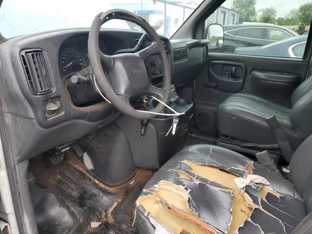 2002 Chevrolet Express G2500
