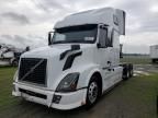 2013 Volvo VNL Semi Truck