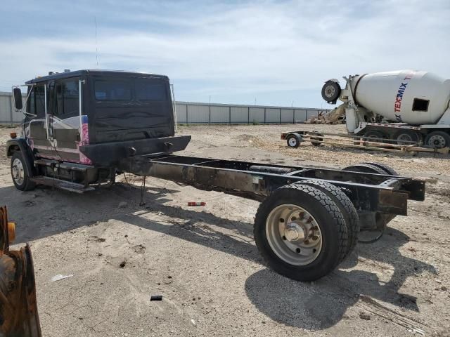 2002 Freightliner Medium Conventional FL70