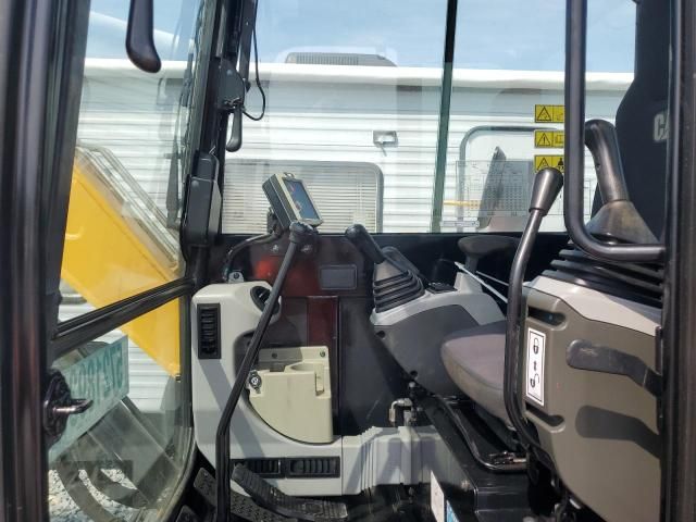 2018 Caterpillar 2018 Caterillar 305.5E2