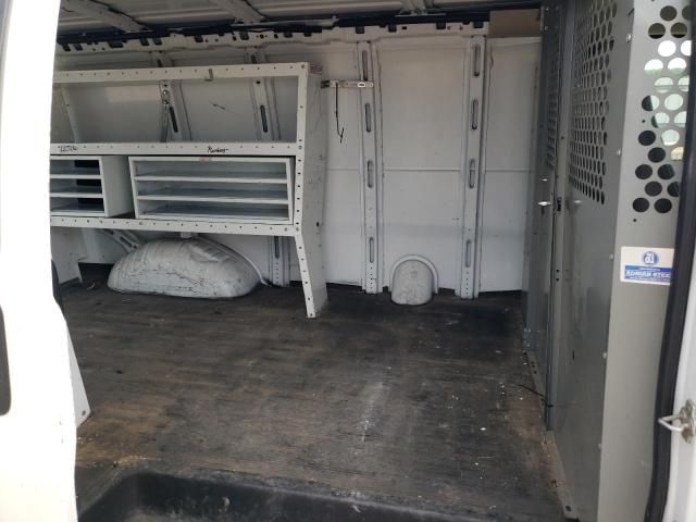 2005 Chevrolet Express G2500