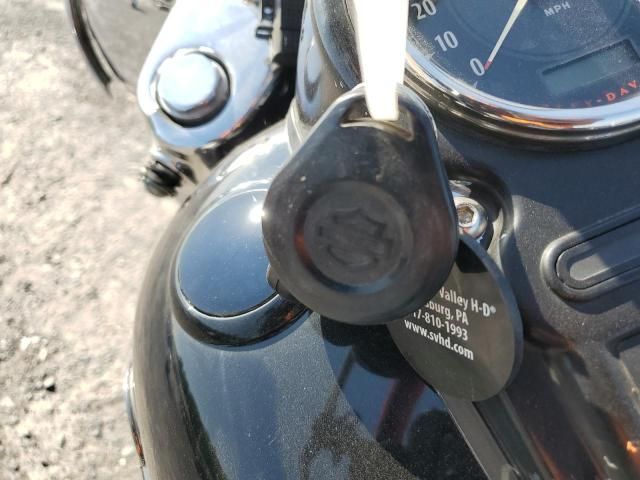 2014 Harley-Davidson FLD Switchback