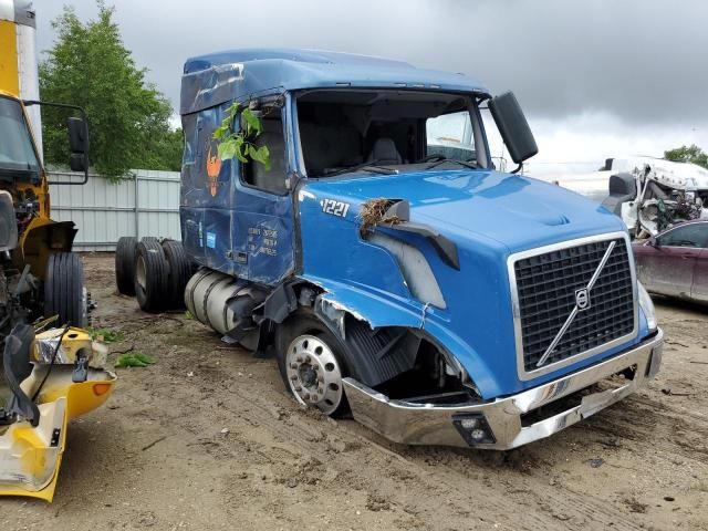 2009 Volvo VNL Semi Truck