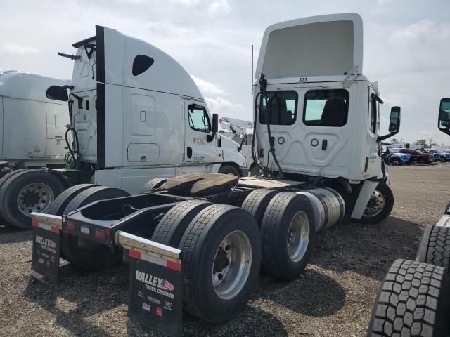 2023 Freightliner Cascadia 126 Semi Truck