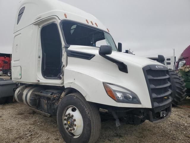 2022 Freightliner Cascadia 126 Semi Truck