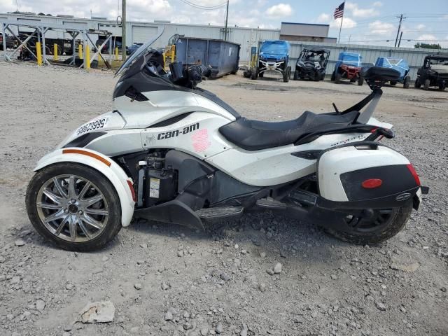 2013 Can-Am Spyder Roadster ST