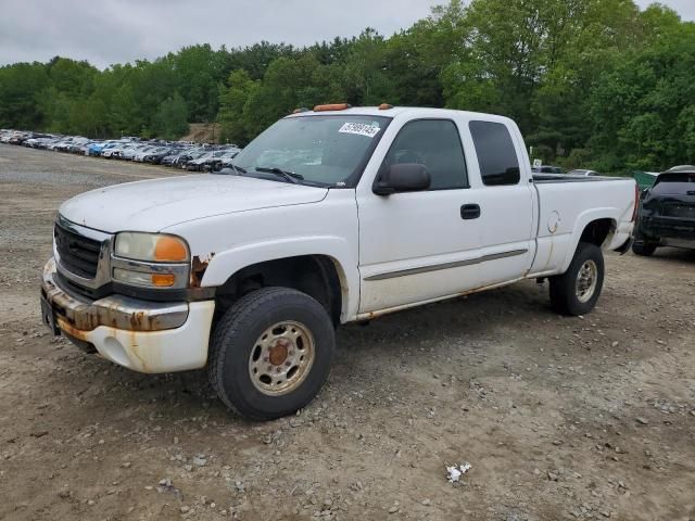 2004 GMC Sierra K2500 Heavy Duty