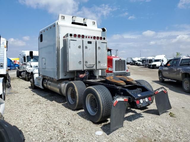 2013 Kenworth T660 Semi Truck