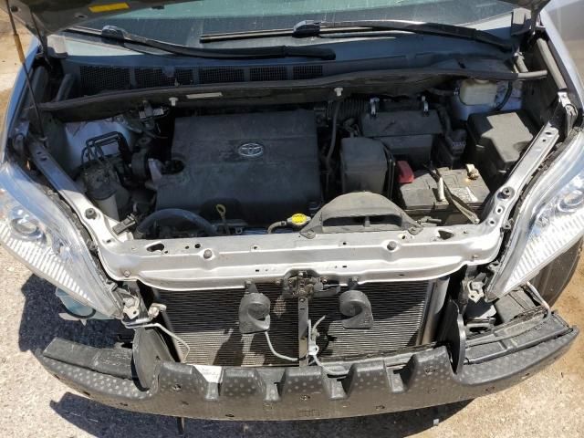 2015 Toyota Sienna LE