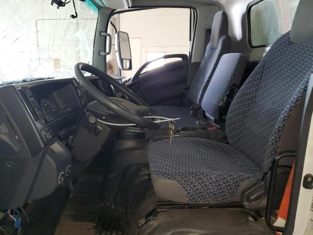 2024 Isuzu NPR HD