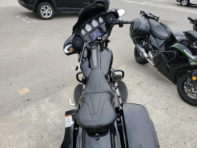 2022 Harley-Davidson Flhxs