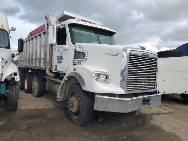 2016 Freightliner Coronado Dump Truck
