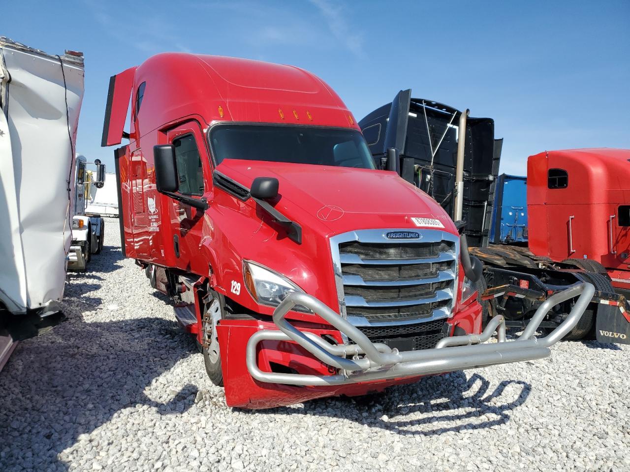 2020 Freigliner Cascadia 126