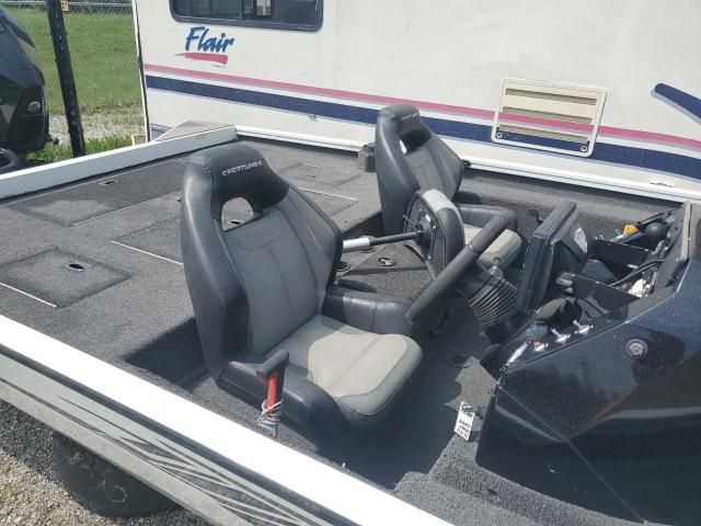 2021 Crestliner Boat